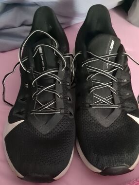 Nike Black and White Mesh Running Sneakers